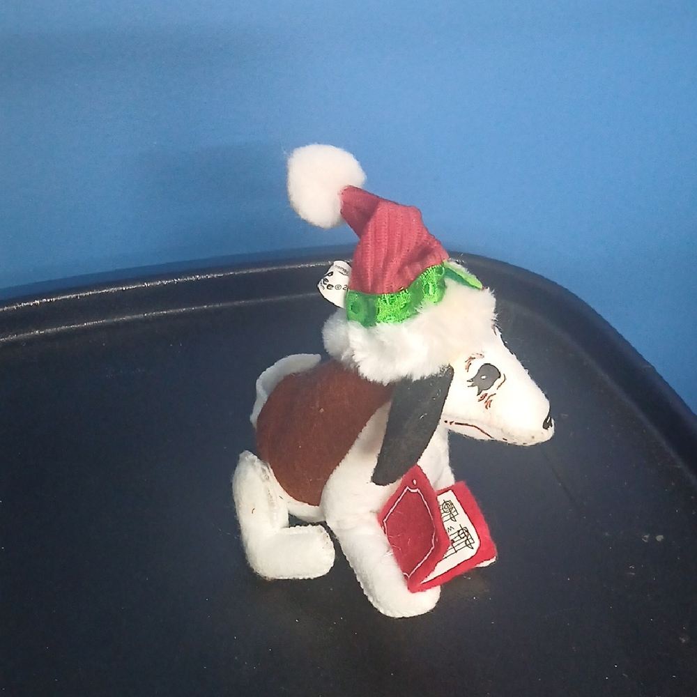 Annalee Caroling Hound - Picture 4 of 4